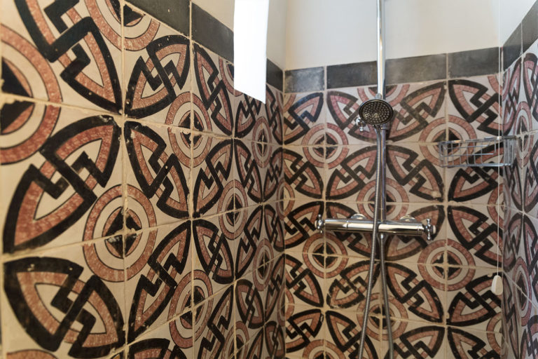 San Carlo Suites Noto - Deluxe Room Mascheroni - Bathroom Detail